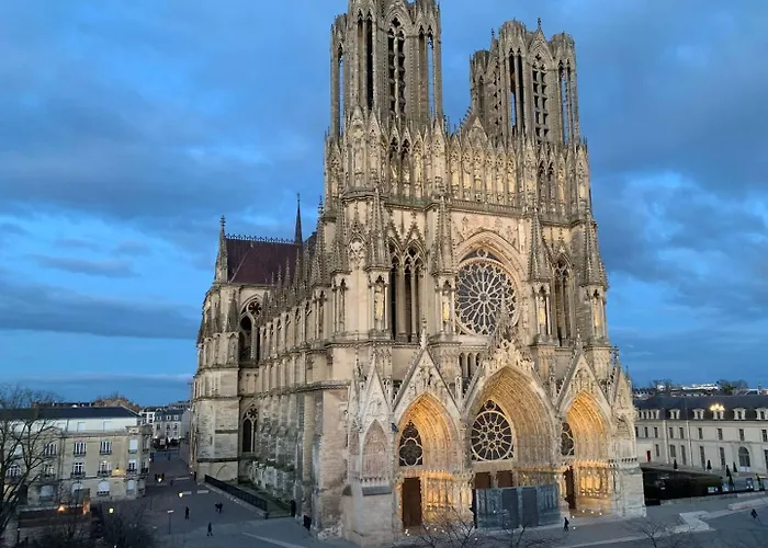 Lundy - Center - Free Park * Reims